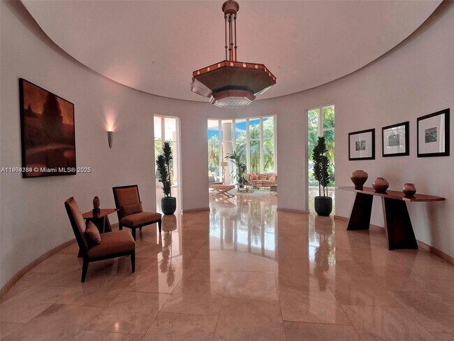 Building Photo - 2475 Brickell Ave