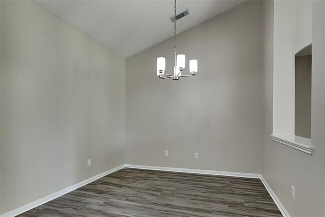 Building Photo - 3318 Noble Hollow Dr