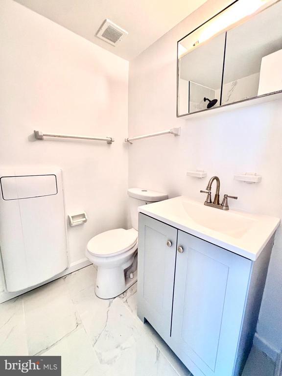 Building Photo - 546 Wilson Bridge Dr