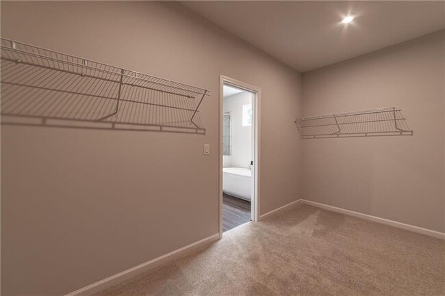 Building Photo - 107 Cedar Brk Dr