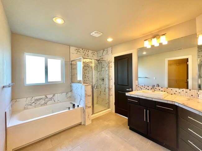 Building Photo - Great Home For Rent