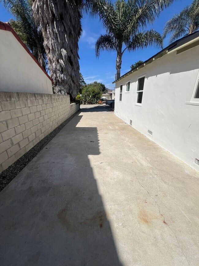 Building Photo - CHARMING! Remodeled 2 Bedroom home with storage and yard