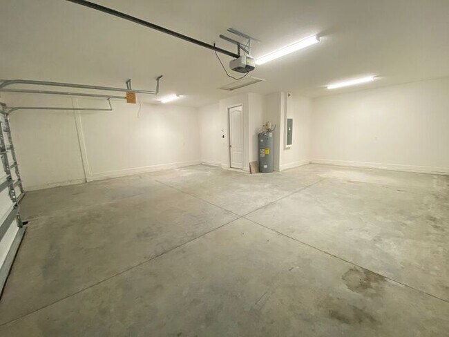 Building Photo - Hanover Lakes-4957 Olivia Court St. Cloud,...