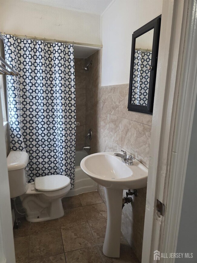 Building Photo - 604 Freeman St