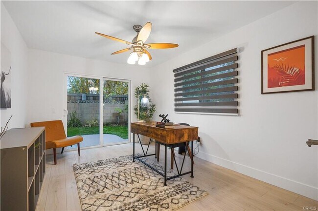 Building Photo - Encino Cul-De-Sac Lease with Private Outdoor Sauna & Designer Upgrades