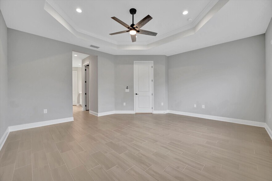 Building Photo - 10182 Crystal Isle Cir