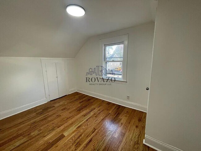 Building Photo - 1419 Hiawatha Ave