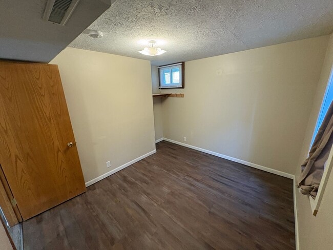 Building Photo - Spacious Single-Family Home with Fenced Backyard & Attached Garage