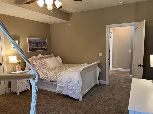 Building Photo - Executive Rental at The Villages at Wicklo...