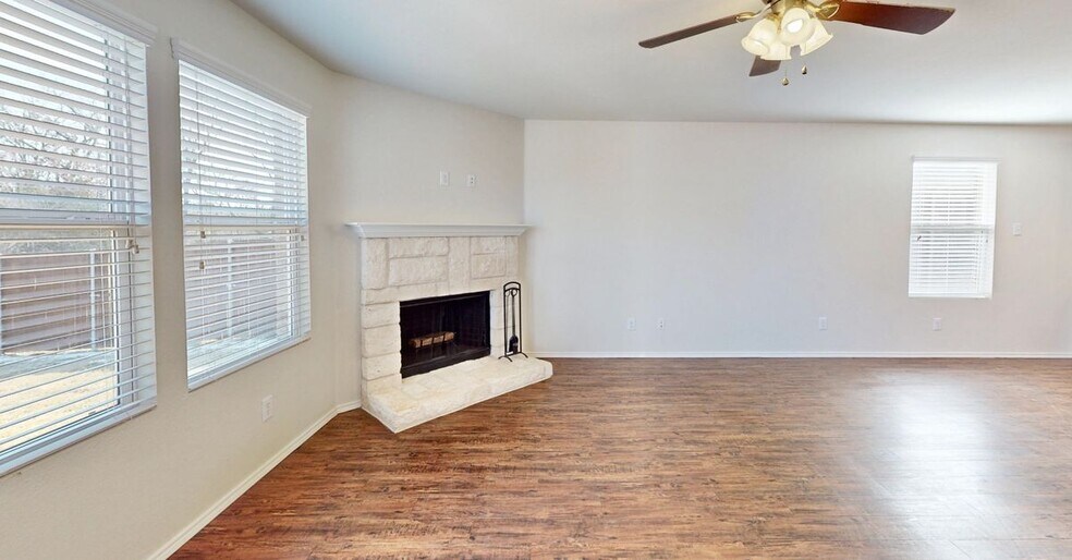 Building Photo - 2914 Whispering Pine Blvd