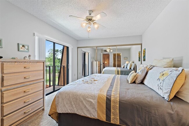 Building Photo - 5830 SE Windsong Ln