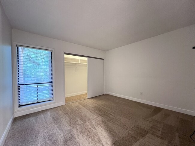 Building Photo - Desirable Sodo District, this spacious 2 b...