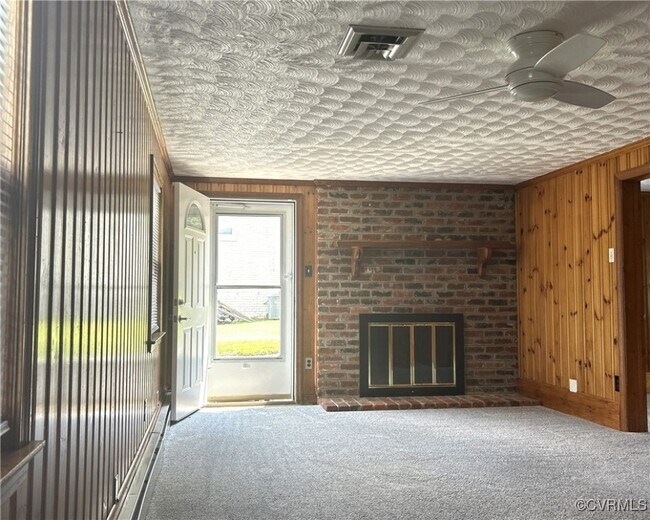 Building Photo - 1404 Stoneycreek Dr