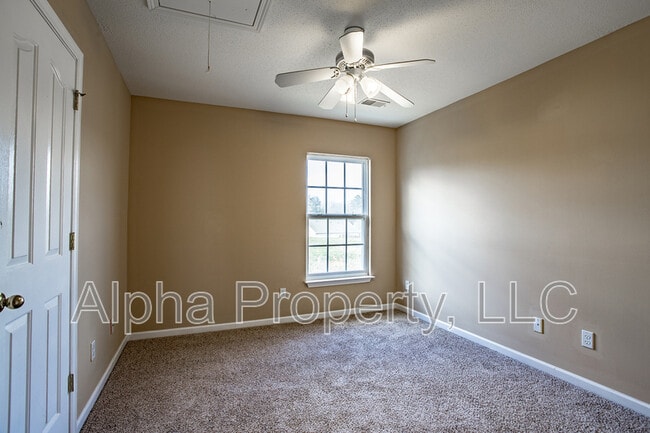 Building Photo - 631 Timber Walk Dr