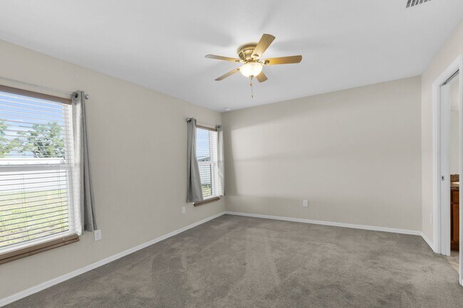 Building Photo - 11302 SW 62nd Cir
