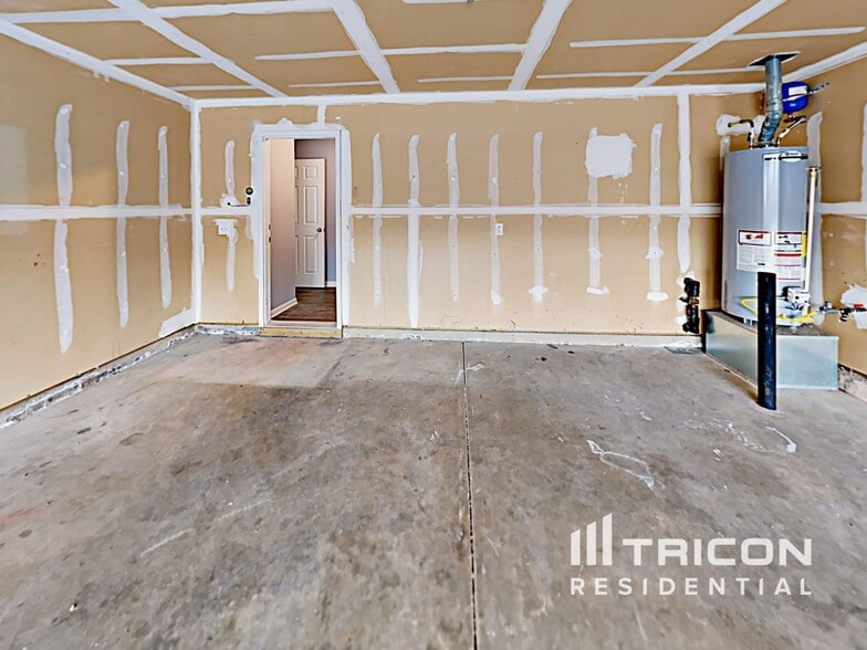 Building Photo - 9000 McAdam Way