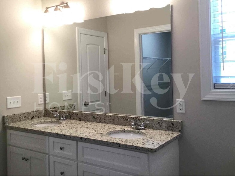 Building Photo - 2151 Brantley Creek Dr