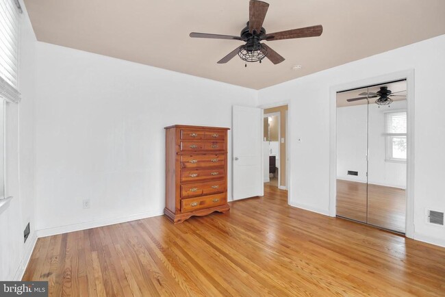 Building Photo - 20 Chester Cir