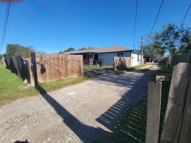 Driveway on right is shared for about 15 feet - 16511 W Sandy Meadows Dr
