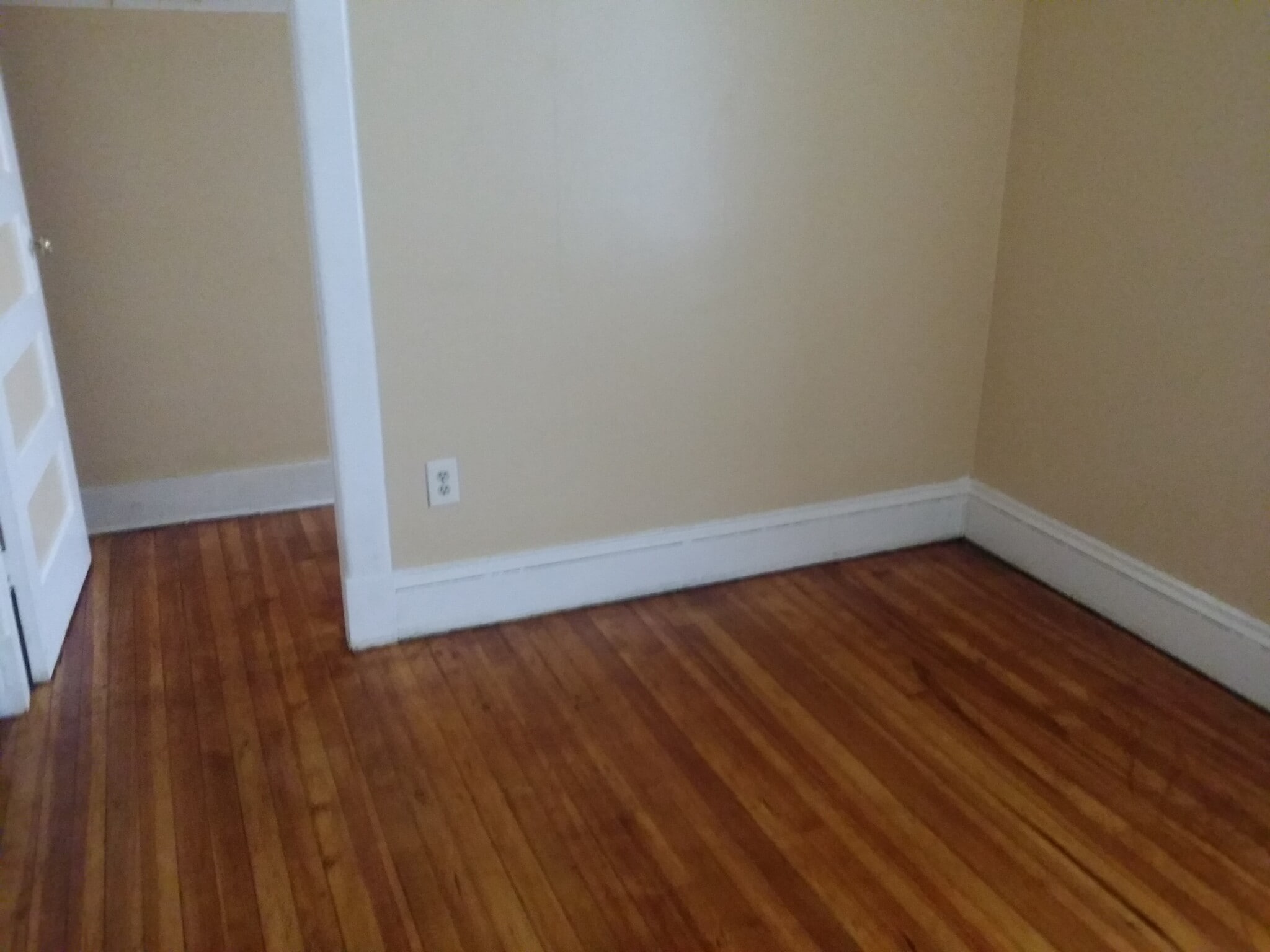 Building Photo - 315 McClellan St