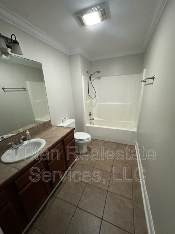 Building Photo - 204 Braxton Dr