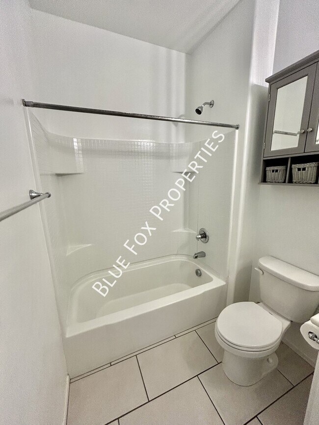 Building Photo - 7214 S Via Tierra Mesa
