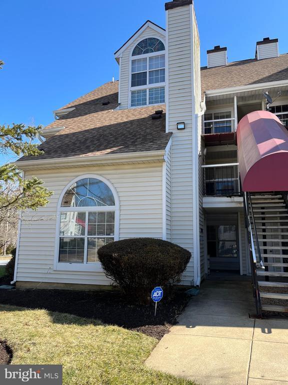 Building Photo - 1005 Summerglenn Ct