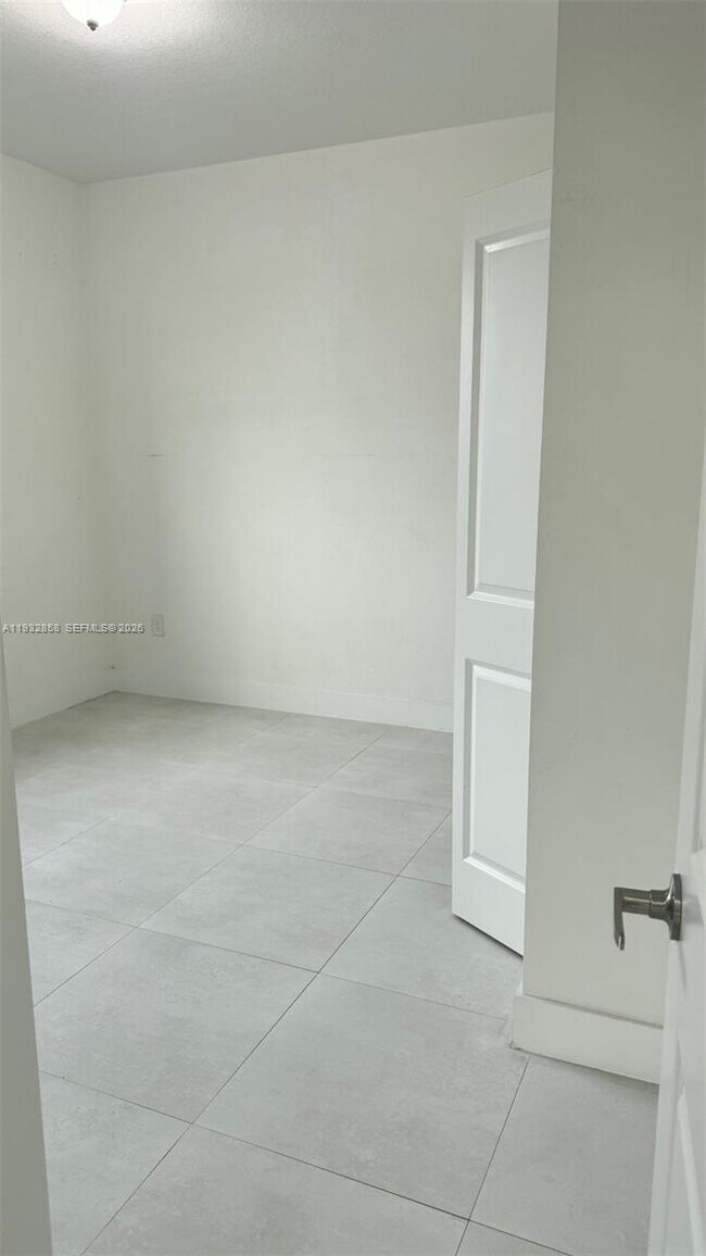 Building Photo - 32207 SW 196th Ave