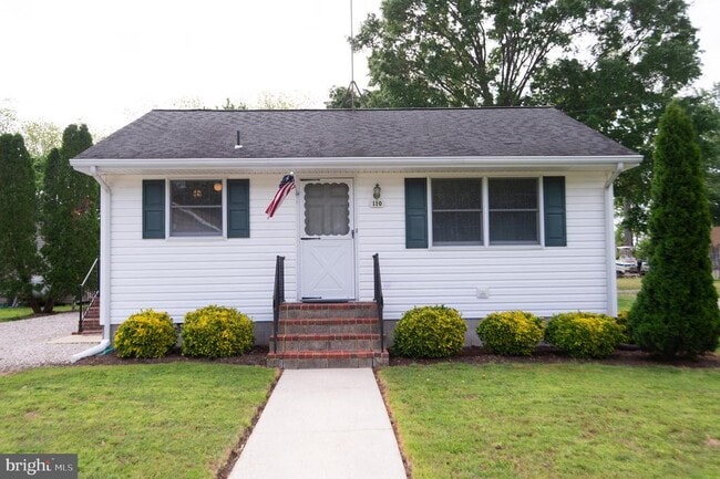 Building Photo - 110 Middle St