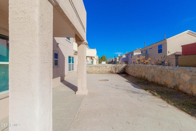 Building Photo - 3712 Prairie Rose St