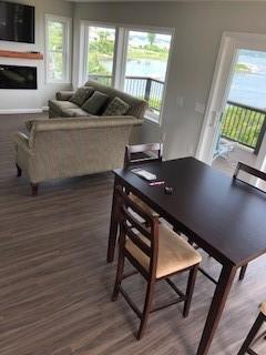 Building Photo - 160 S Jerry Cove