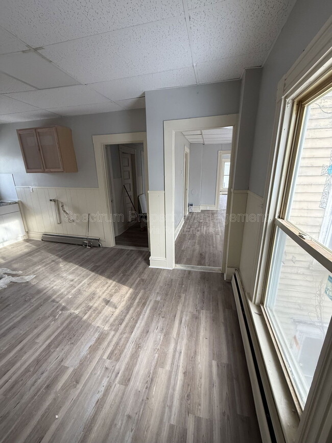 Building Photo - 16 Belmont Ave