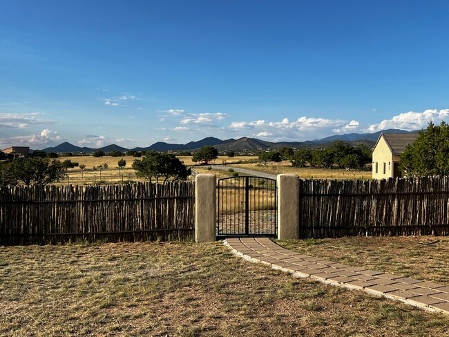 Building Photo - 46 Cattle Dr