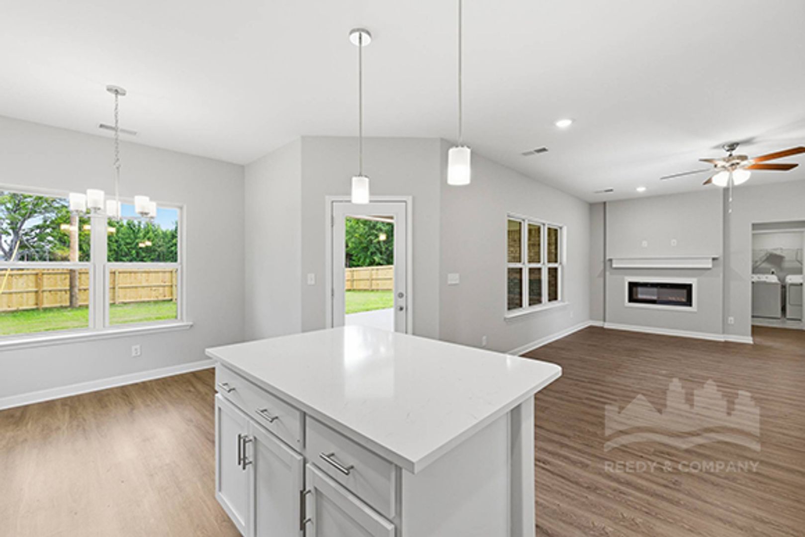 Building Photo - 160 Mebane Rd