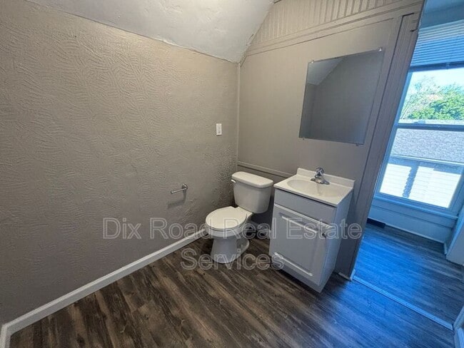 Building Photo - 107 North Second Street