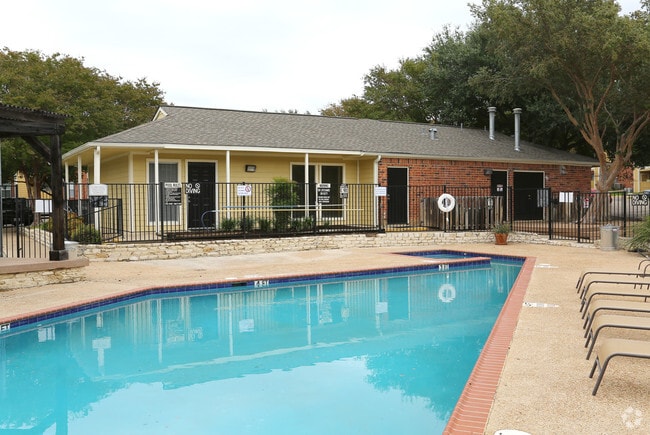 Building Photo - Bridge at Sweetwater