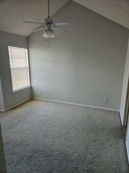 Building Photo - 1657 Pattington Cir