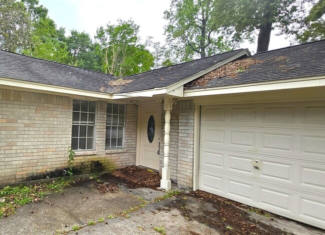 Building Photo - 3303 Roaming Woods Ln