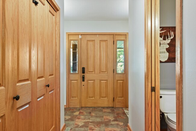 Building Photo - 1889 Paddock Pl