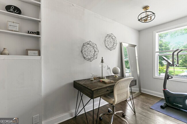 Building Photo - 1472 North Avenue NW