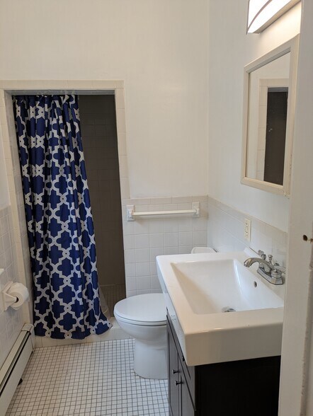 Bath - 28 Muzzey St