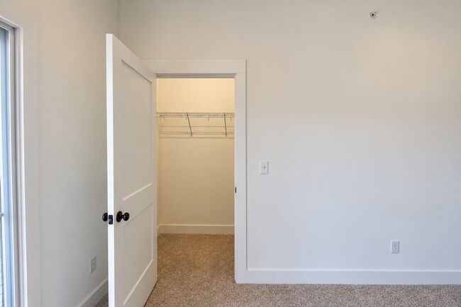 Building Photo - 136 Allison Way