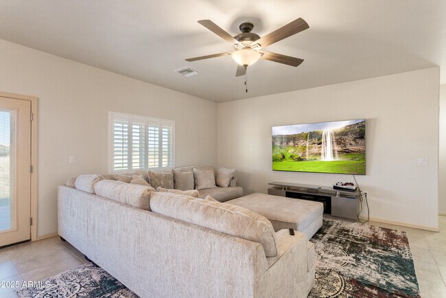 Building Photo - 8373 E Sunwing Ridge Dr