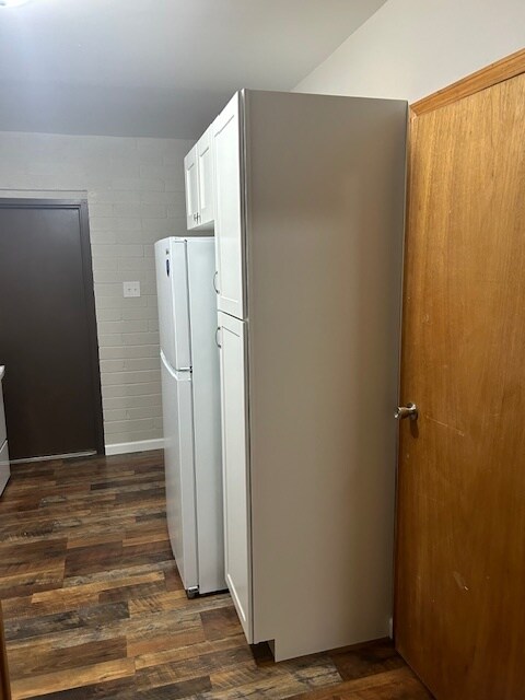 Building Photo - 6038 OH-14