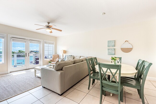 Building Photo - 43 Cassine Way