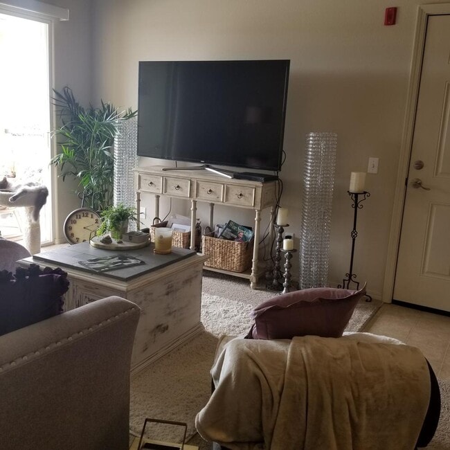 Building Photo - Seabreeze Apartment Homes - www.seabreezeapartmentslompoc.com