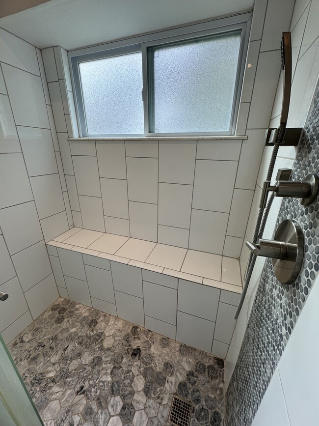 Building Photo - 13815 Stone Hollow