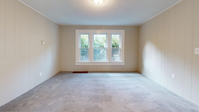 Building Photo - Cudell neighborhood - 2 bedroom/1 bathroom, Single Family Home