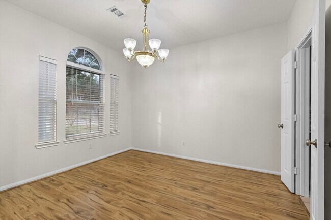 Building Photo - 34 Drifting Shadows Cir