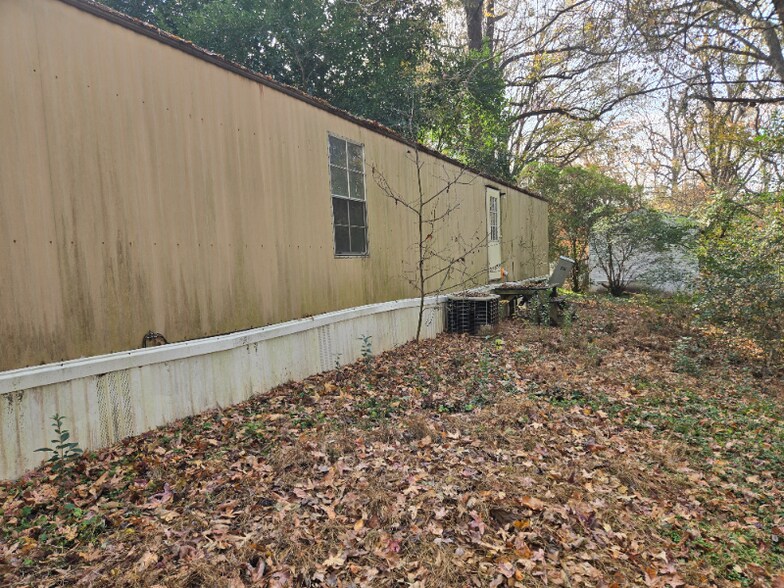 Building Photo - 359 Dallas Spencer Mountain Rd